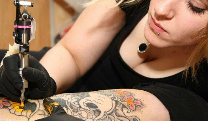 Anestesia e Tatuagem uma combinação Mortal