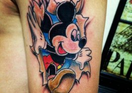 Apaixonantes Tatuagens de Mickey Mouse