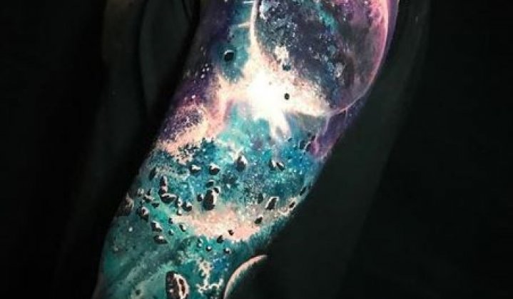 Incríveis Tatuagens do Cosmos para vocês