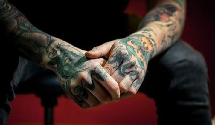 Por que nos tatuamos? O que nos motiva a fazer tatuagem?