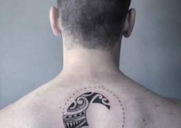 Tatuagem de Onda: dicas para eternizar essa força da natureza