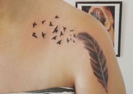 Tatuagem de Pena: Significado e Ideias para sua próxima tattoo de pena