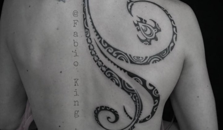Tatuagem Maori Feminina: História, Principais Características e Inspirações