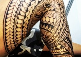 Tatuagem maori na perna: história, significados e inspirações