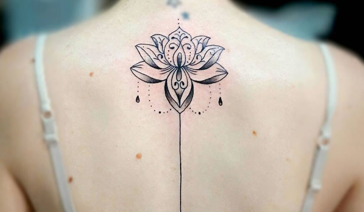 Tatuagens femininas nas costas confira o que descobrimos!